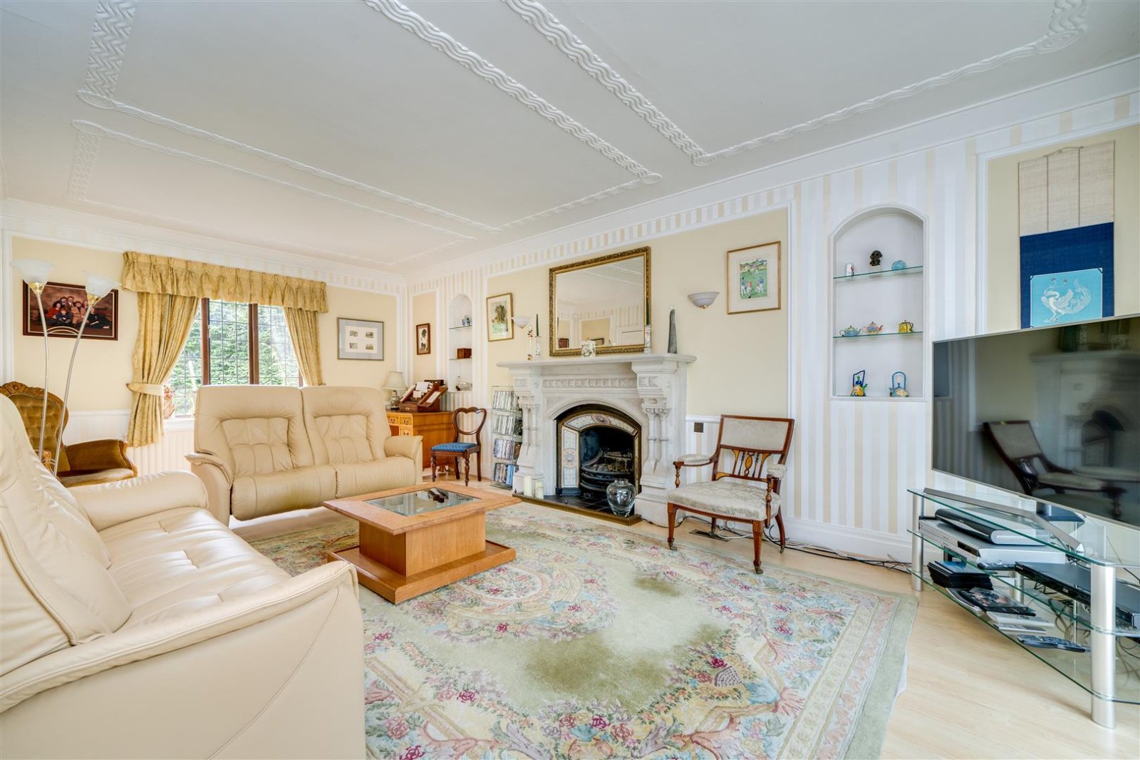 Acacia Park Drive, Apperley Bridge, West Yorkshire, BD10