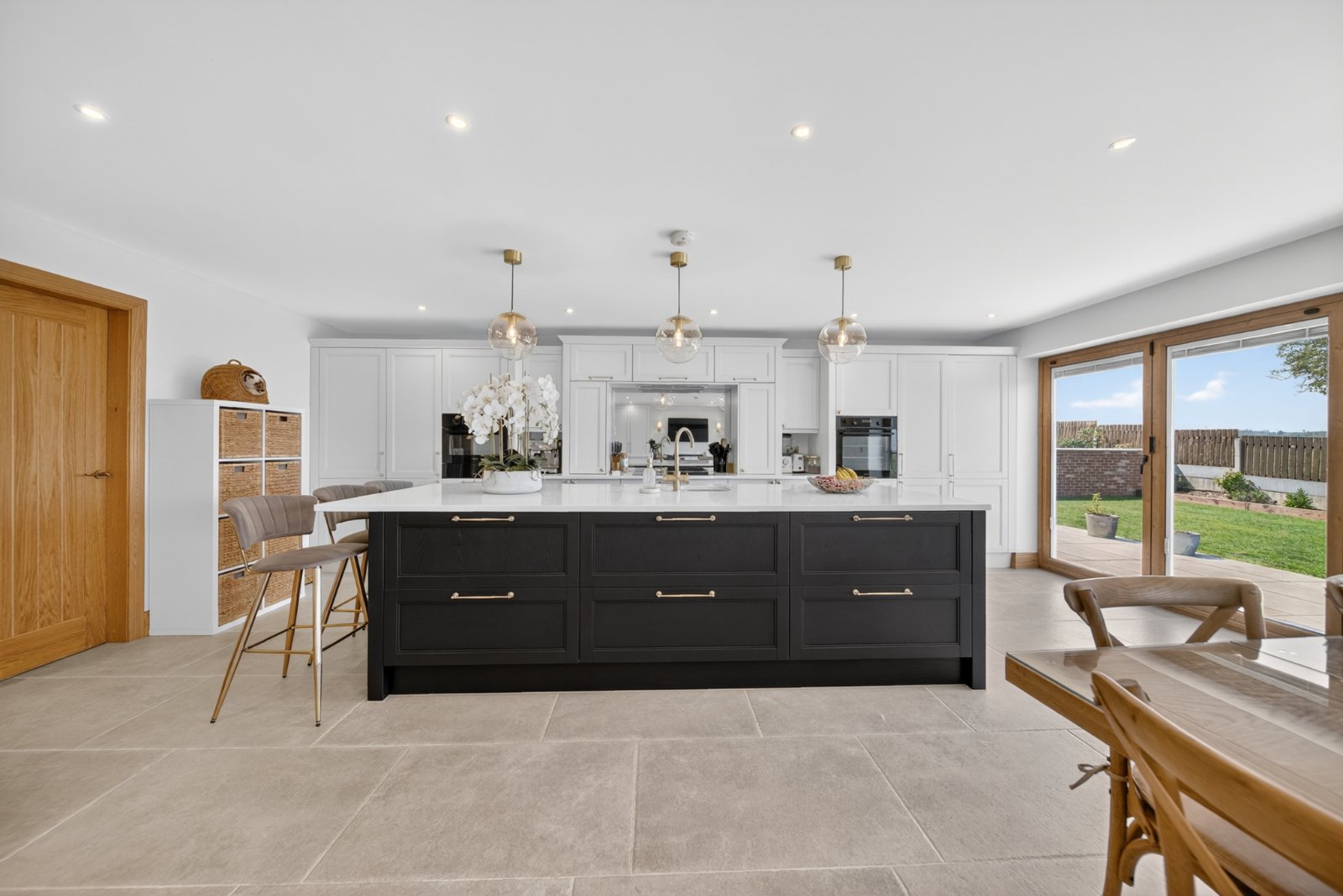 Gildersome Lane, Gildersome, Morley, Leeds, LS27