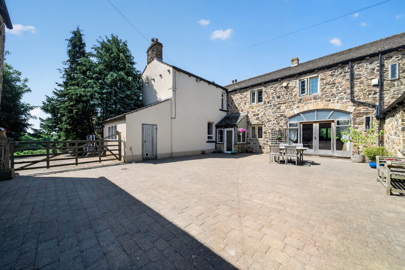 Priesthorpe Lane, Farsley, Pudsey, West Yorkshire, LS28