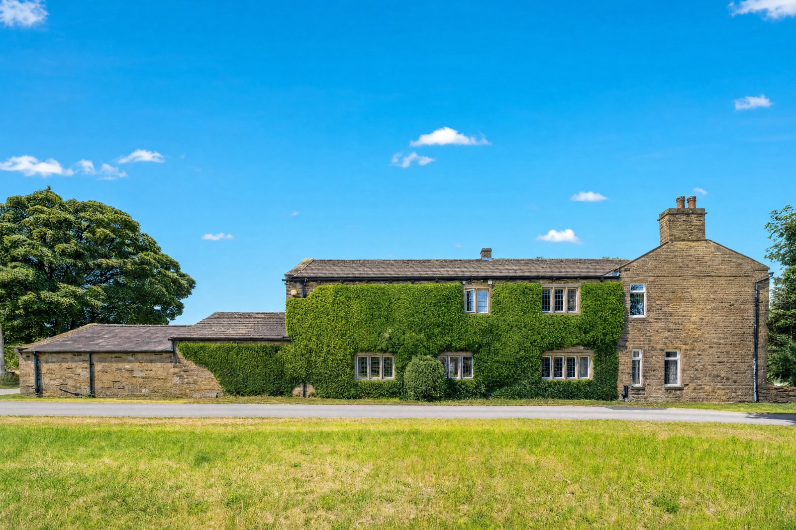 Priesthorpe Lane, Farsley, Pudsey, West Yorkshire, LS28