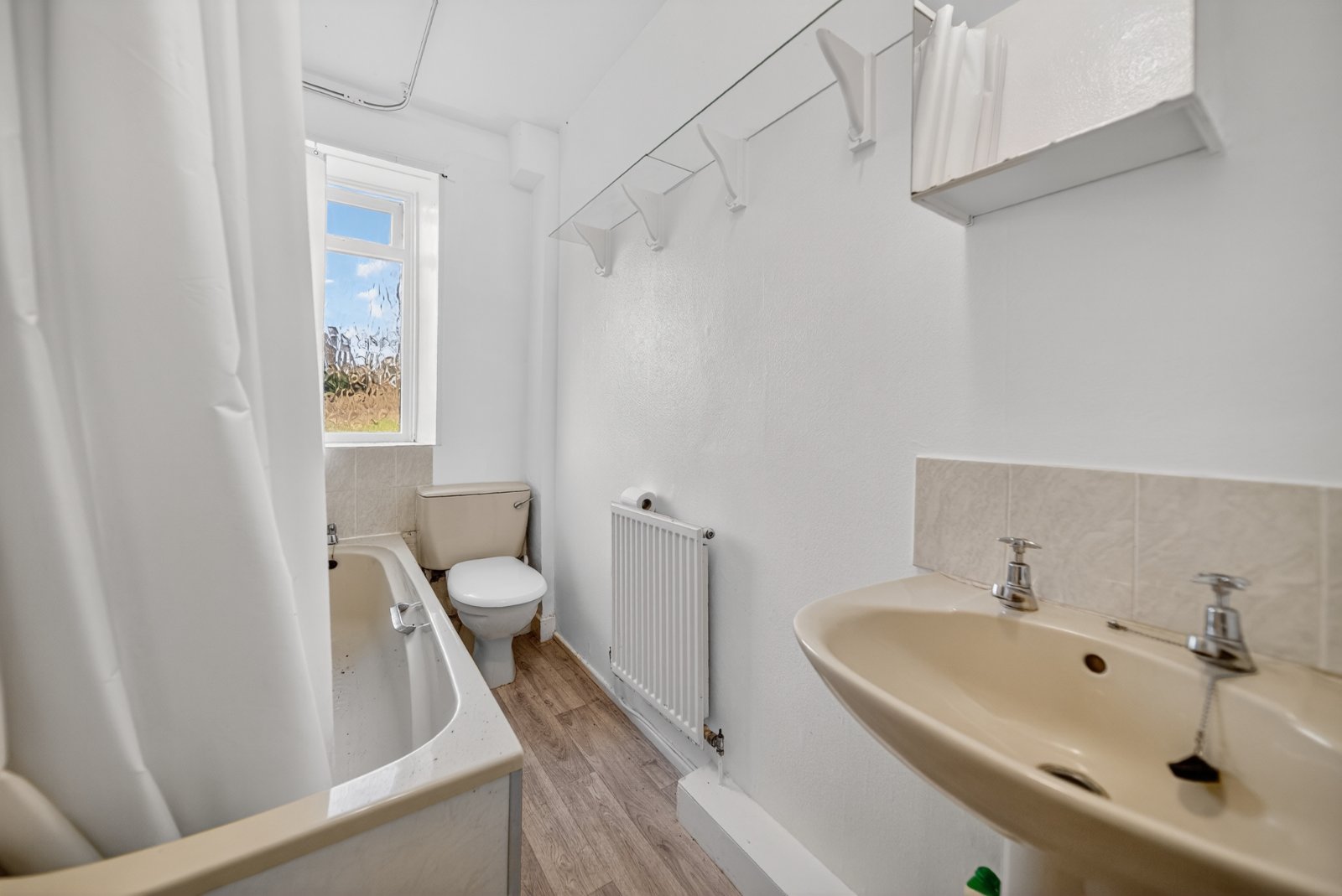 Hough Side Road, Pudsey, West Yorkshire, LS28