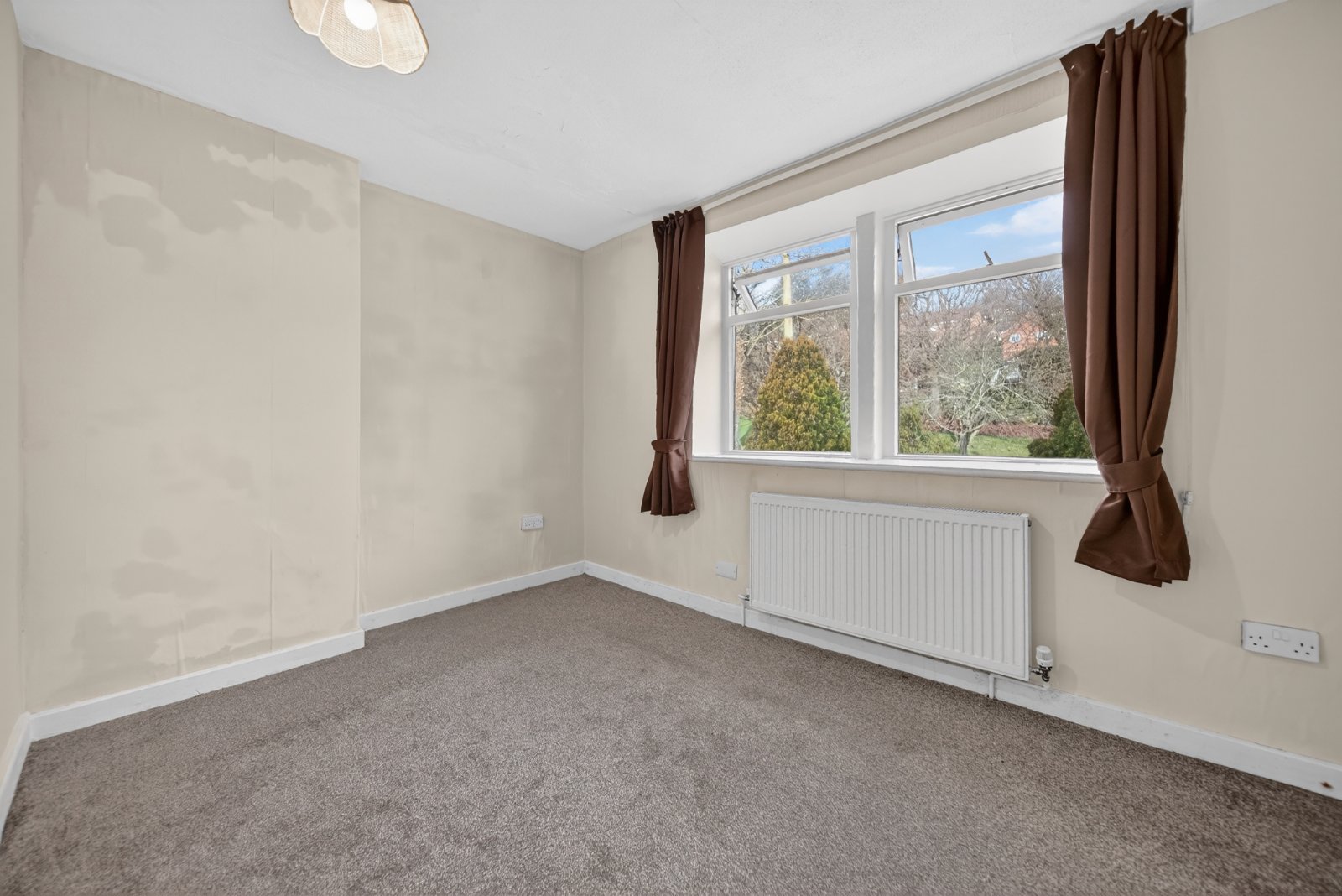 Hough Side Road, Pudsey, West Yorkshire, LS28