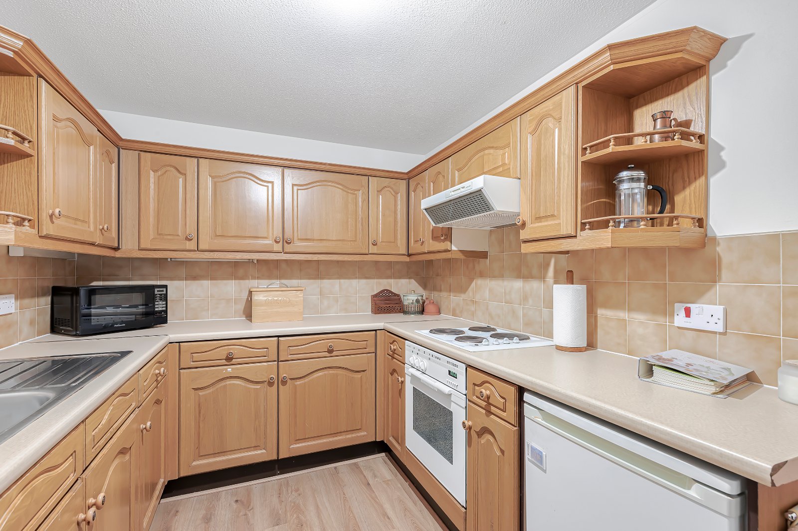 Cunliffe Road, Ilkley, West Yorkshire, LS29 - Hardisty