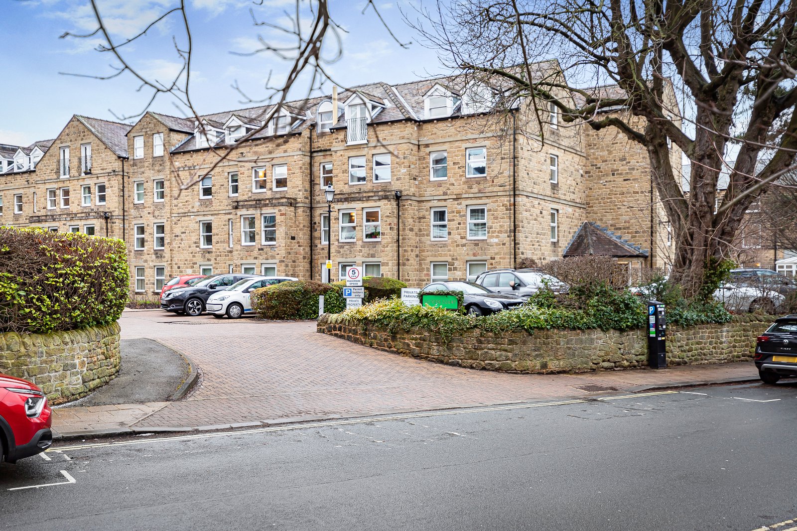 Cunliffe Road, Ilkley, West Yorkshire, LS29 - Hardisty