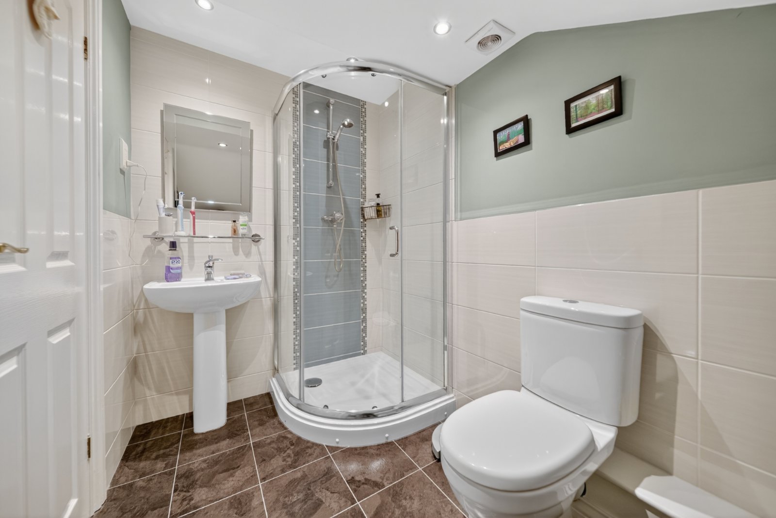 Tarn Moor Crescent, Skipton, North Yorkshire, BD23