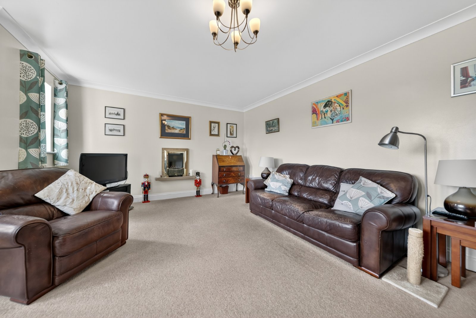 Tarn Moor Crescent, Skipton, North Yorkshire, BD23