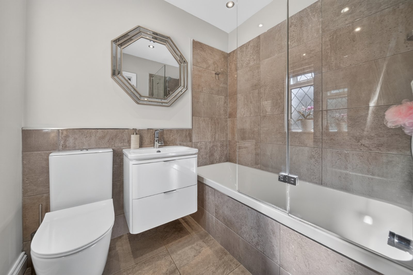 Victoria Street, Calverley, Pudsey, West Yorkshire, LS28