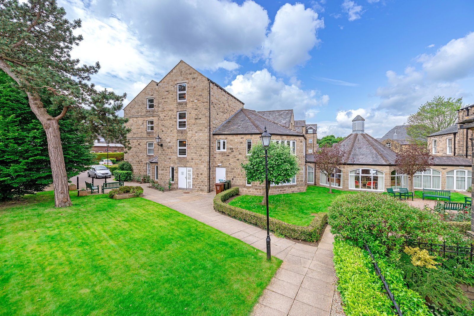 Cunliffe Road, Ilkley, West Yorkshire, LS29 - Hardisty