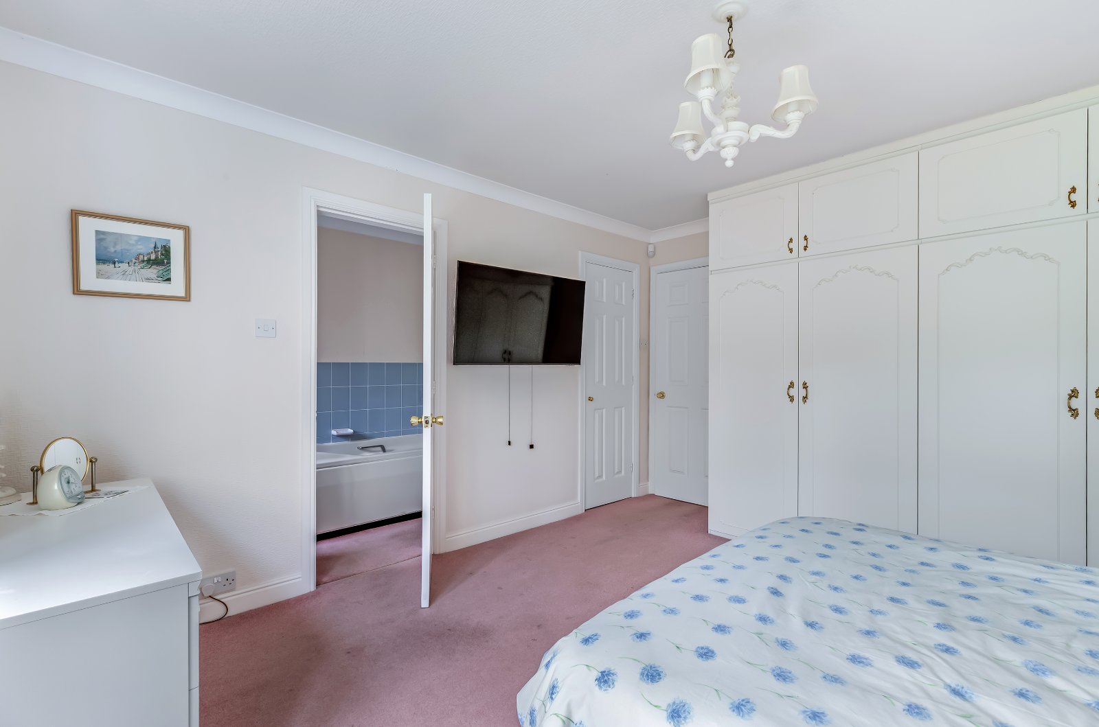 Gill Bank Road, Ilkley, West Yorkshire, LS29