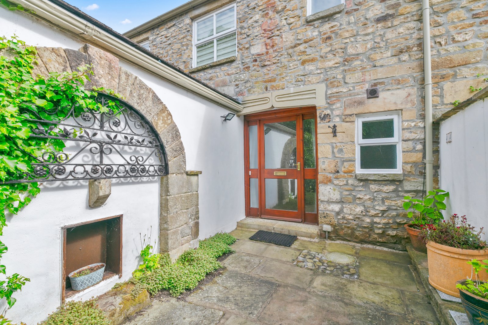 Smithy Greaves, Low Mill Village, Addingham, West Yorkshire, LS29