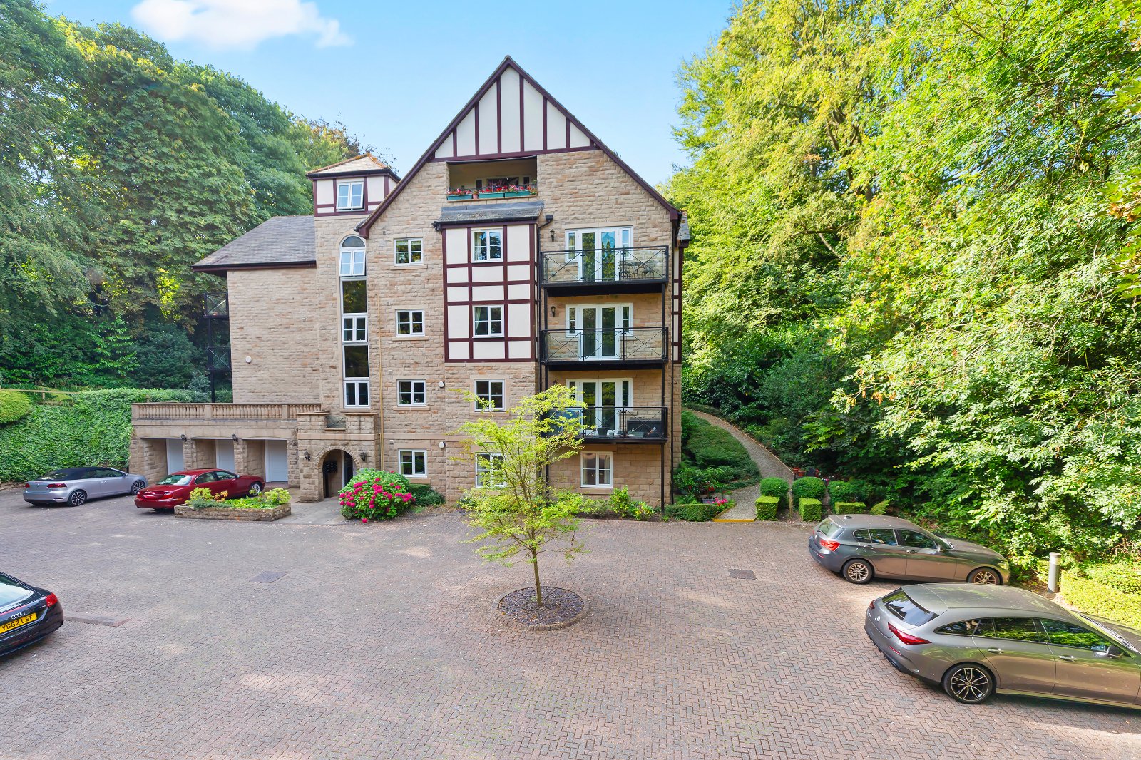 Clifton Road, Ilkley, West Yorkshire, LS29 - Hardisty