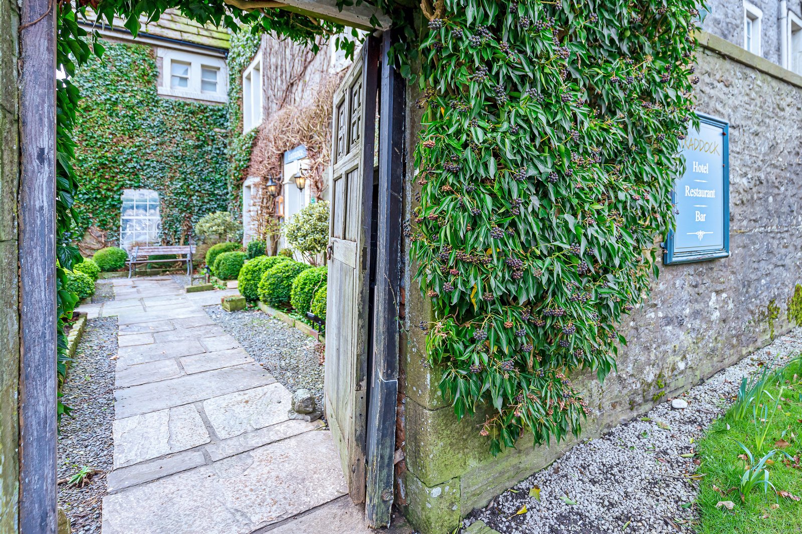 Hillside Hideaway, Austwick, Lancaster, North Yorkshire, LA2