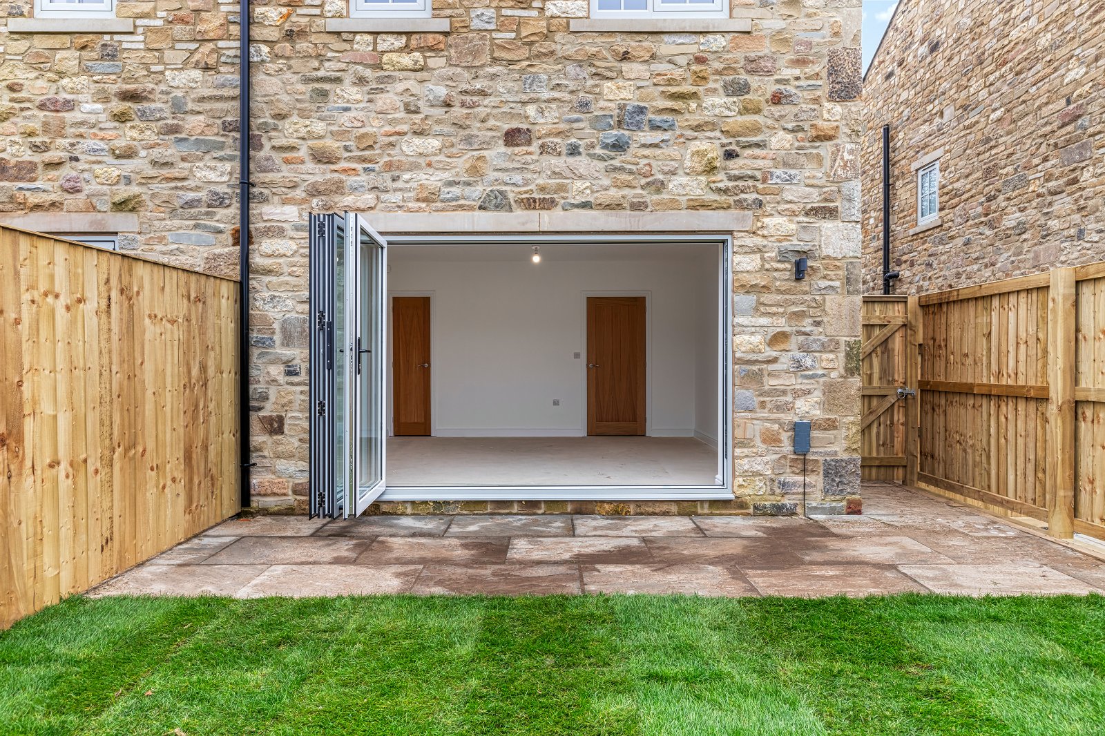 Hillside Hideaway, Austwick, Lancaster, North Yorkshire, LA2