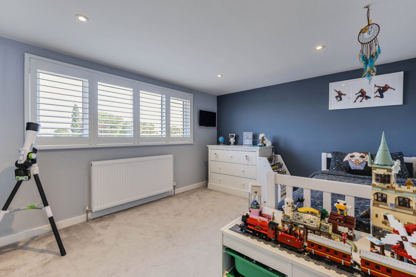 Foxholes Lane, Calverley, Pudsey, West Yorkshire, LS28