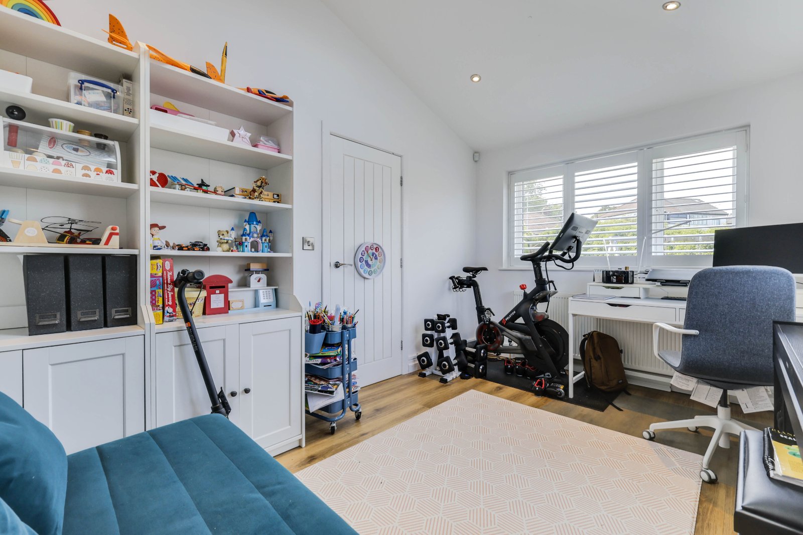Foxholes Lane, Calverley, Pudsey, West Yorkshire, LS28