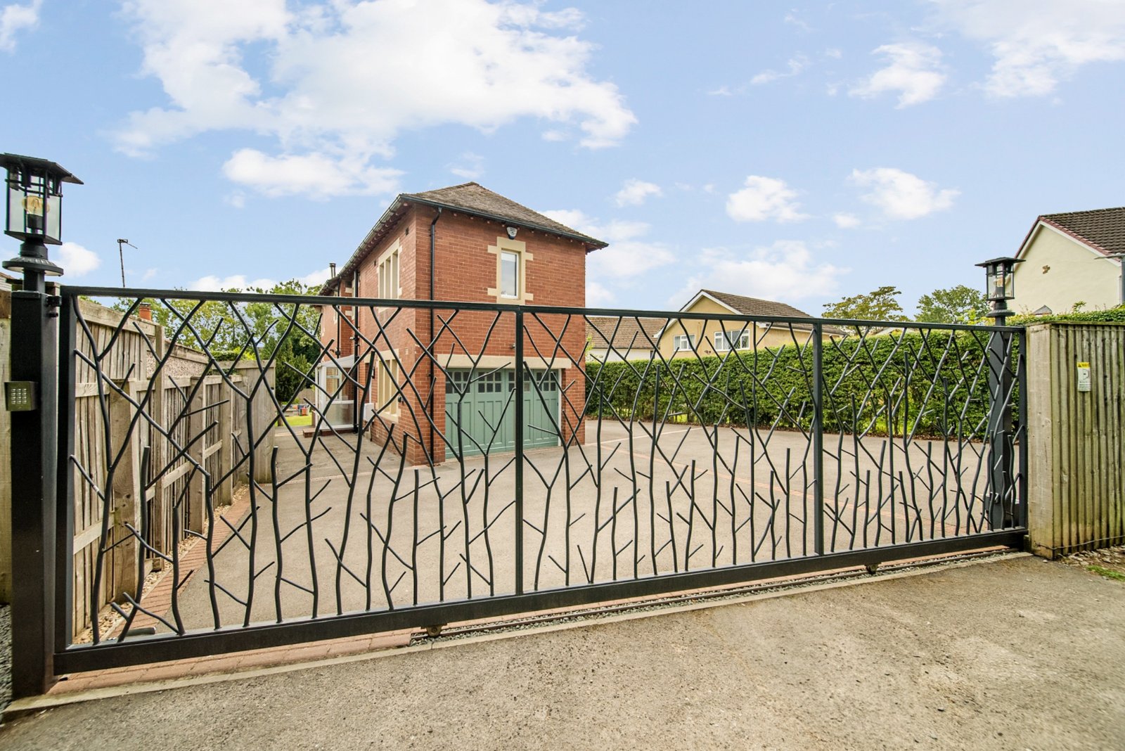 Renton Drive, Guiseley, Leeds, West Yorkshire, LS20