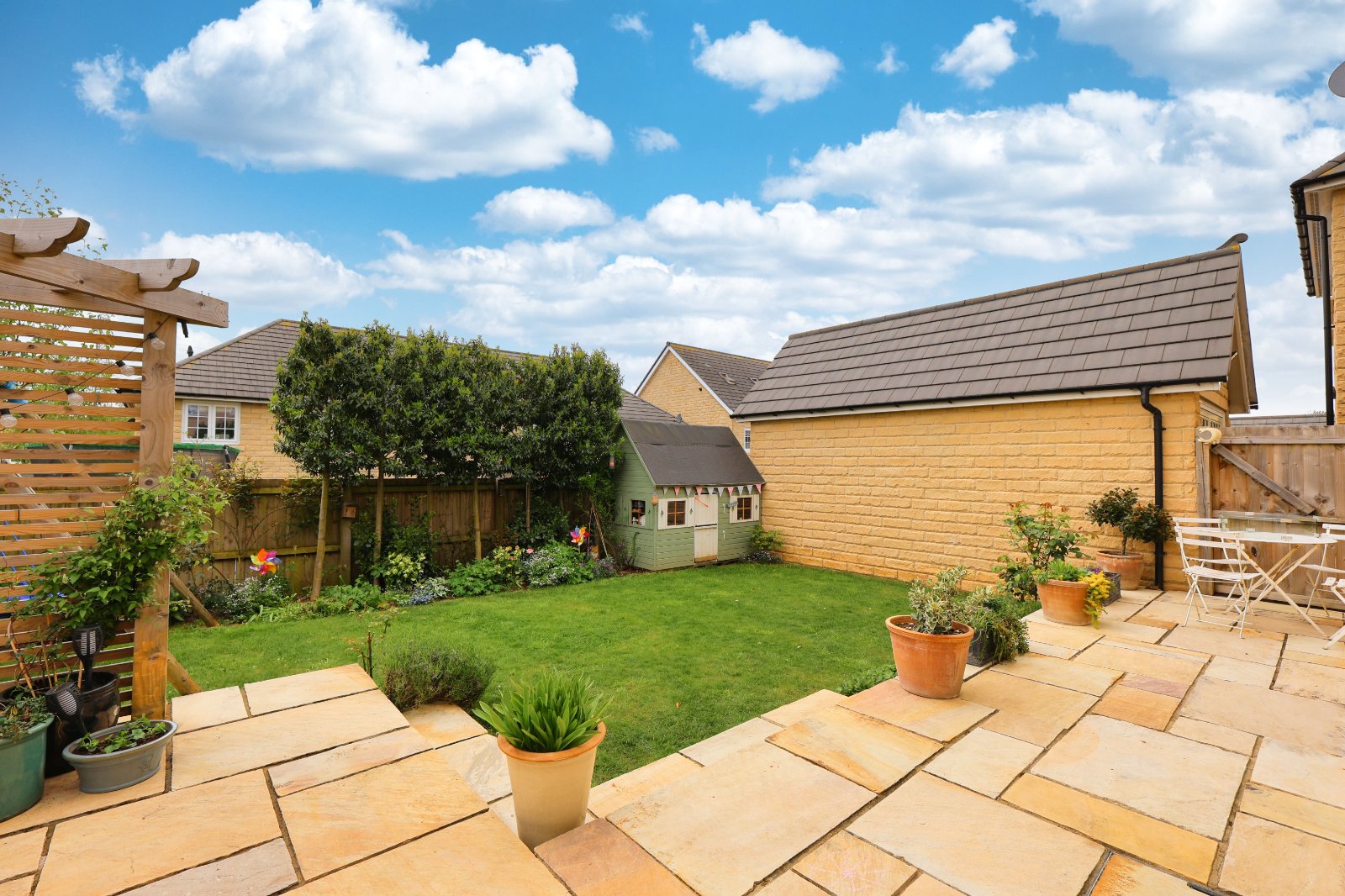 Bletchley Way, Horsforth, Leeds, West Yorkshire, LS18