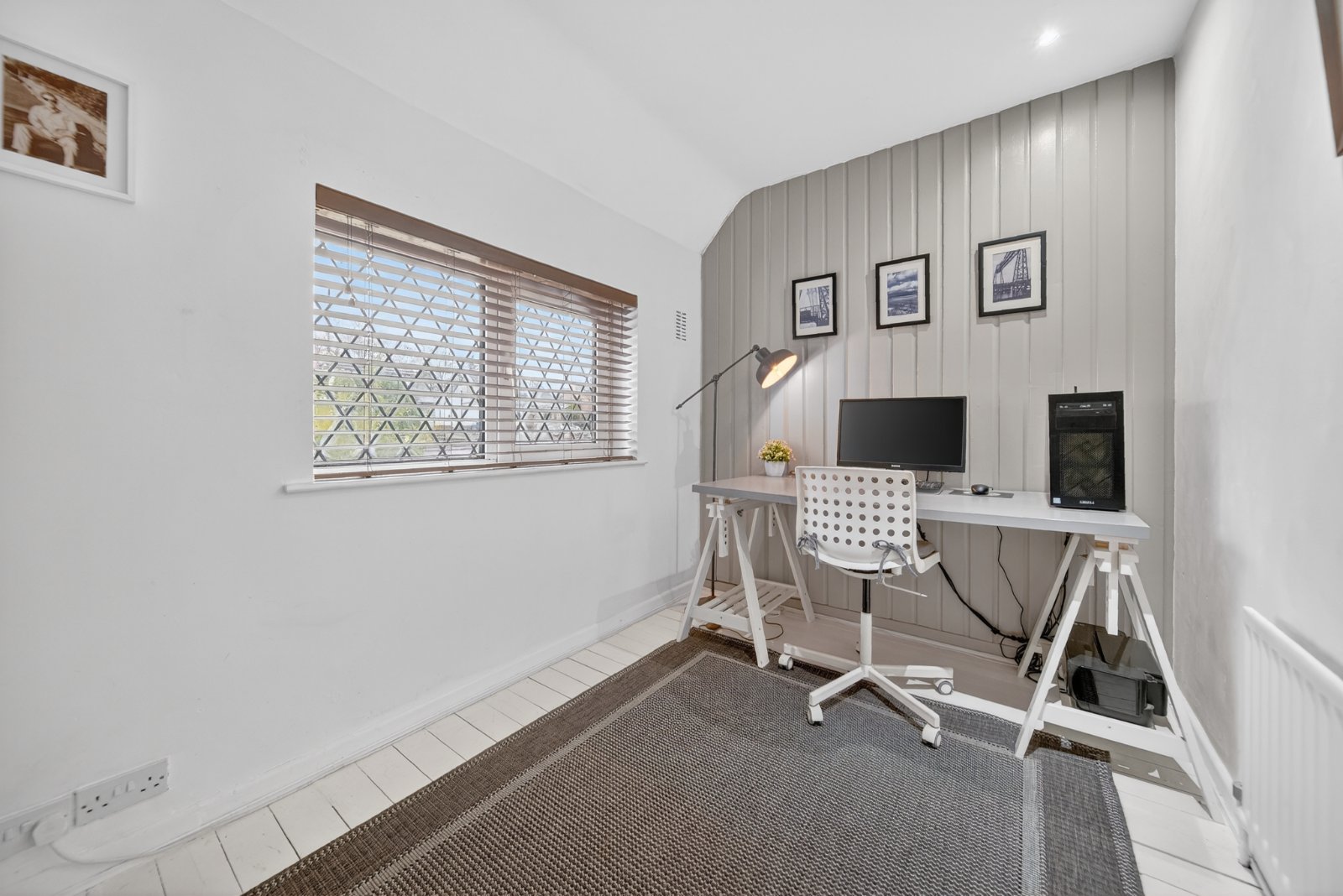 Hawksworth Lane, Guiseley, Leeds, West Yorkshire, LS20