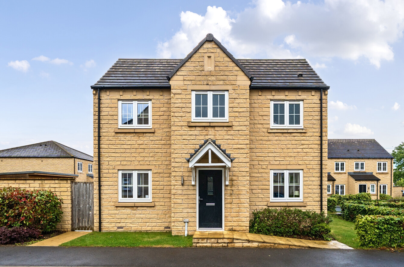 River Way, Bradford, West Yorkshire, BD10 - Hardisty