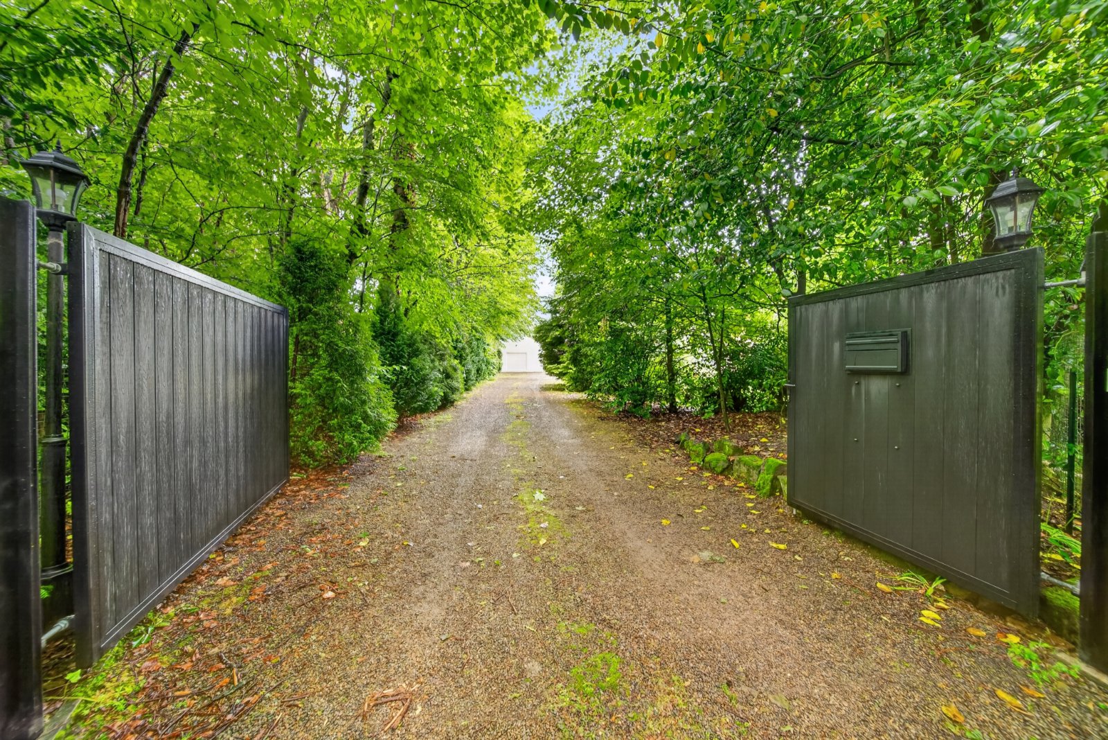 Clara Drive, Calverley, Pudsey, West Yorkshire, LS28