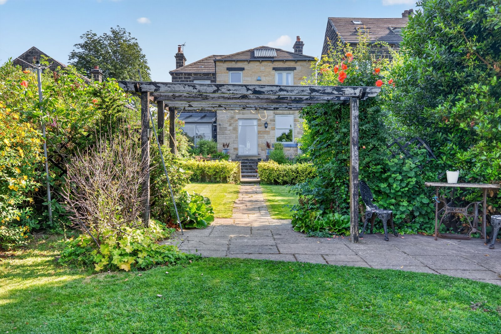 Broadgate Lane, Horsforth, Leeds, West Yorkshire, LS18