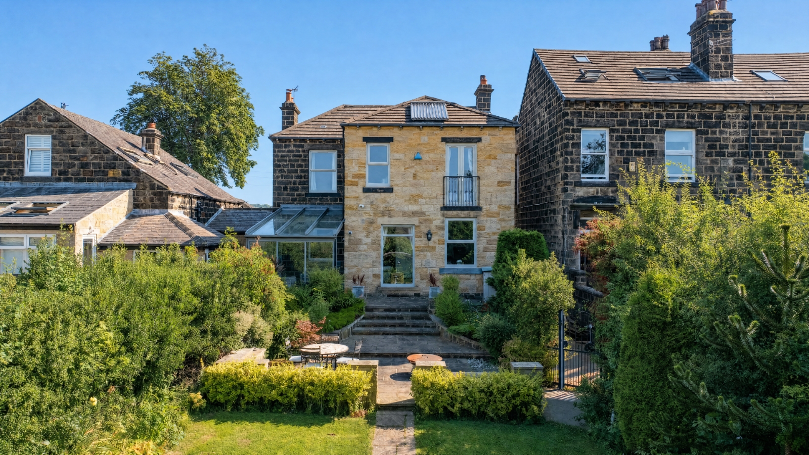 Broadgate Lane, Horsforth, Leeds, West Yorkshire, LS18