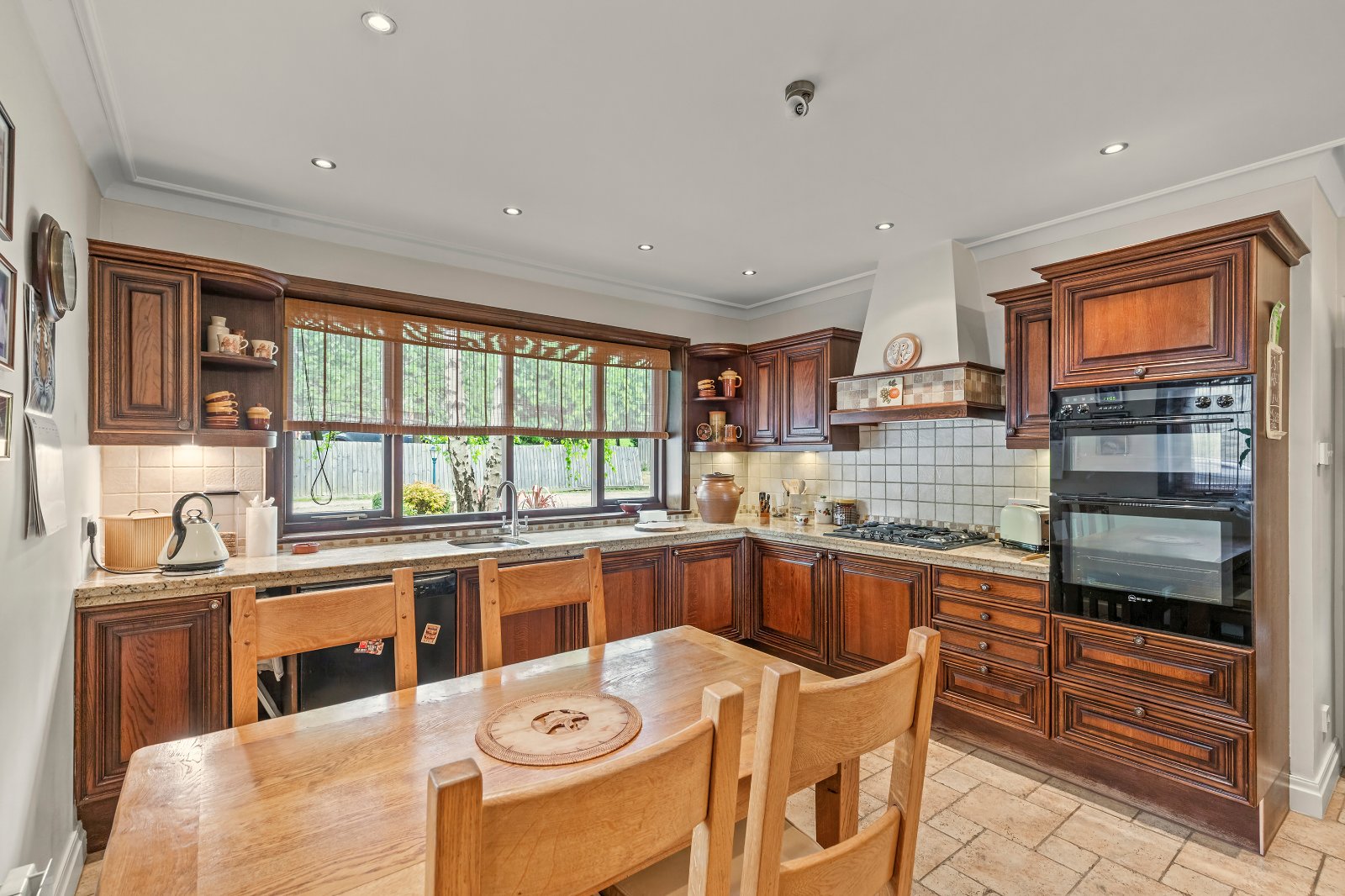 Hillings Lane, Hawksworth, Leeds, West Yorkshire, LS20