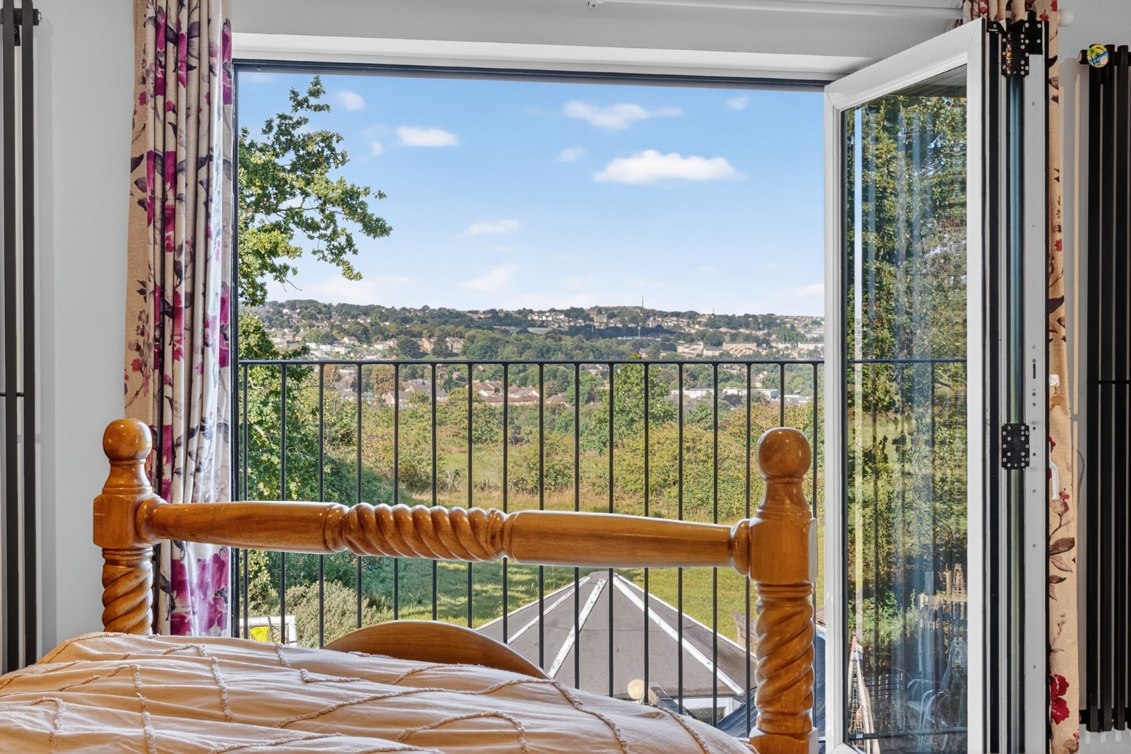 Carr Hill Drive, Calverley, Pudsey, West Yorkshire, LS28