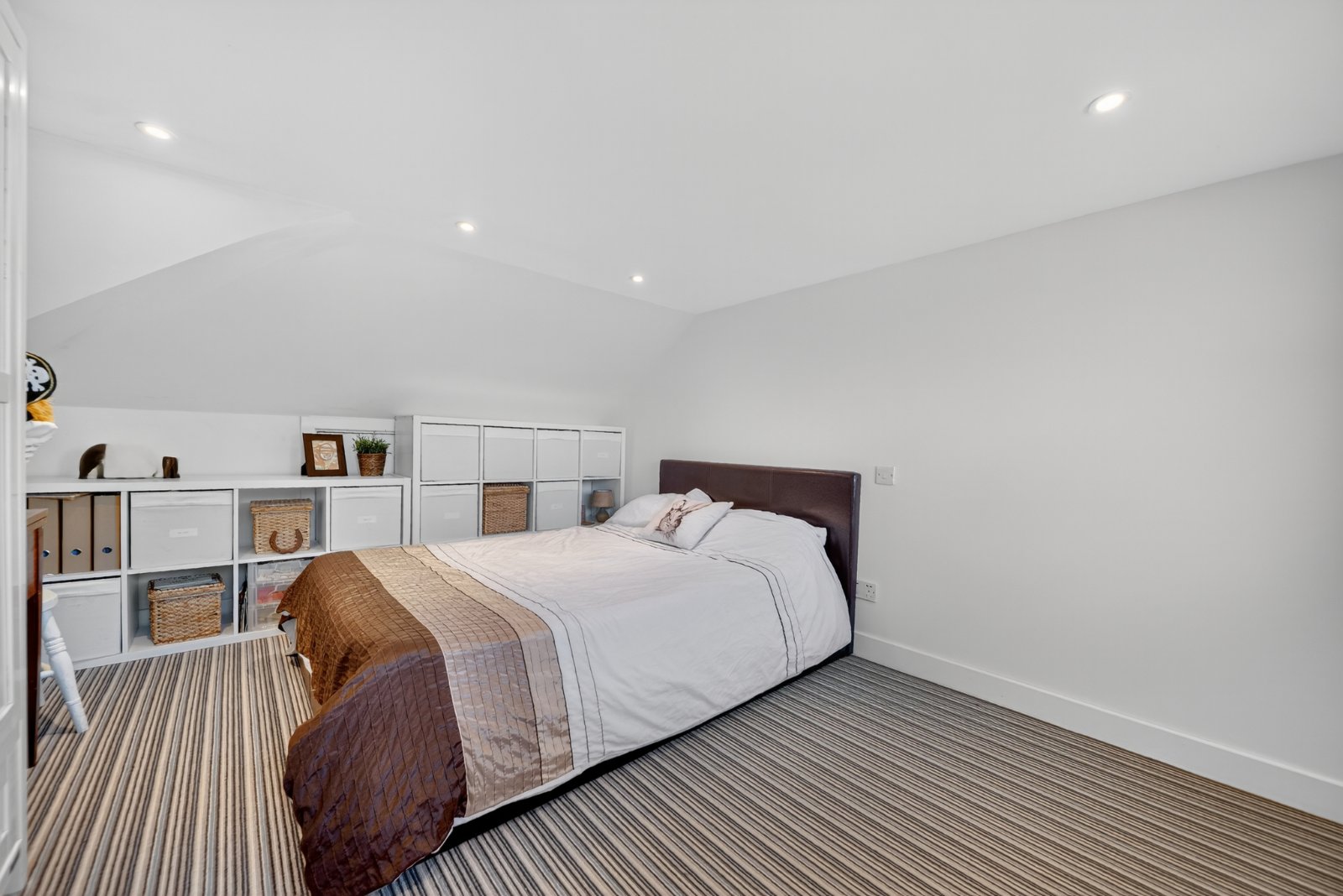 Carr Hill Drive, Calverley, Pudsey, West Yorkshire, LS28