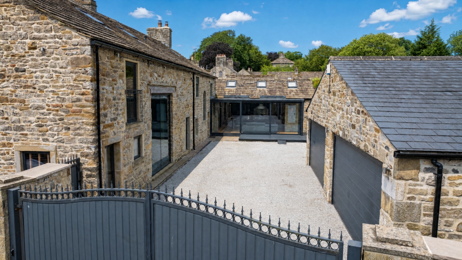 Skipton Road, Thornton in Craven, Skipton, North Yorkshire, BD23