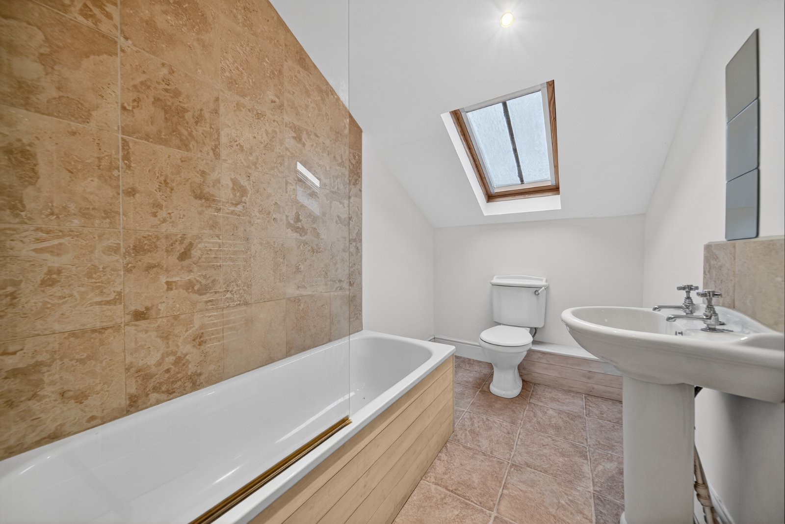 Keighley Road, Bradley, Keighley, North Yorkshire, BD20