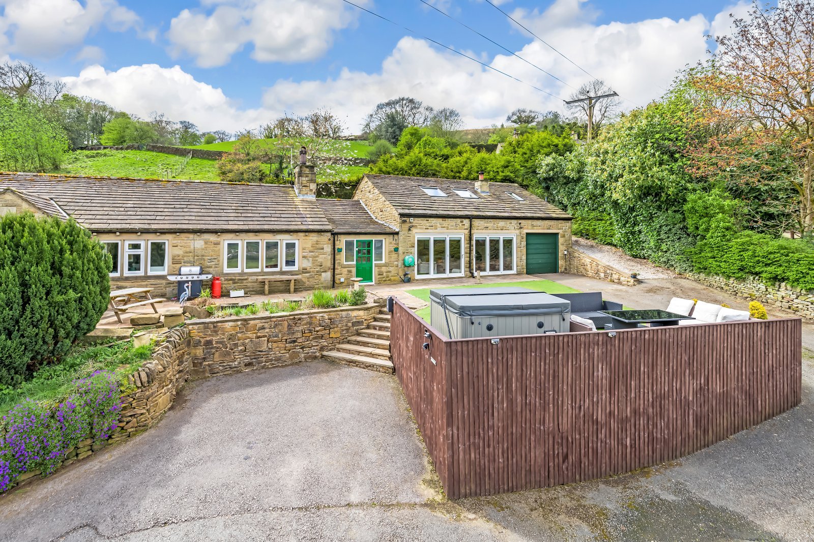 Woodside Lane, Cononley, Keighley, North Yorkshire, BD20