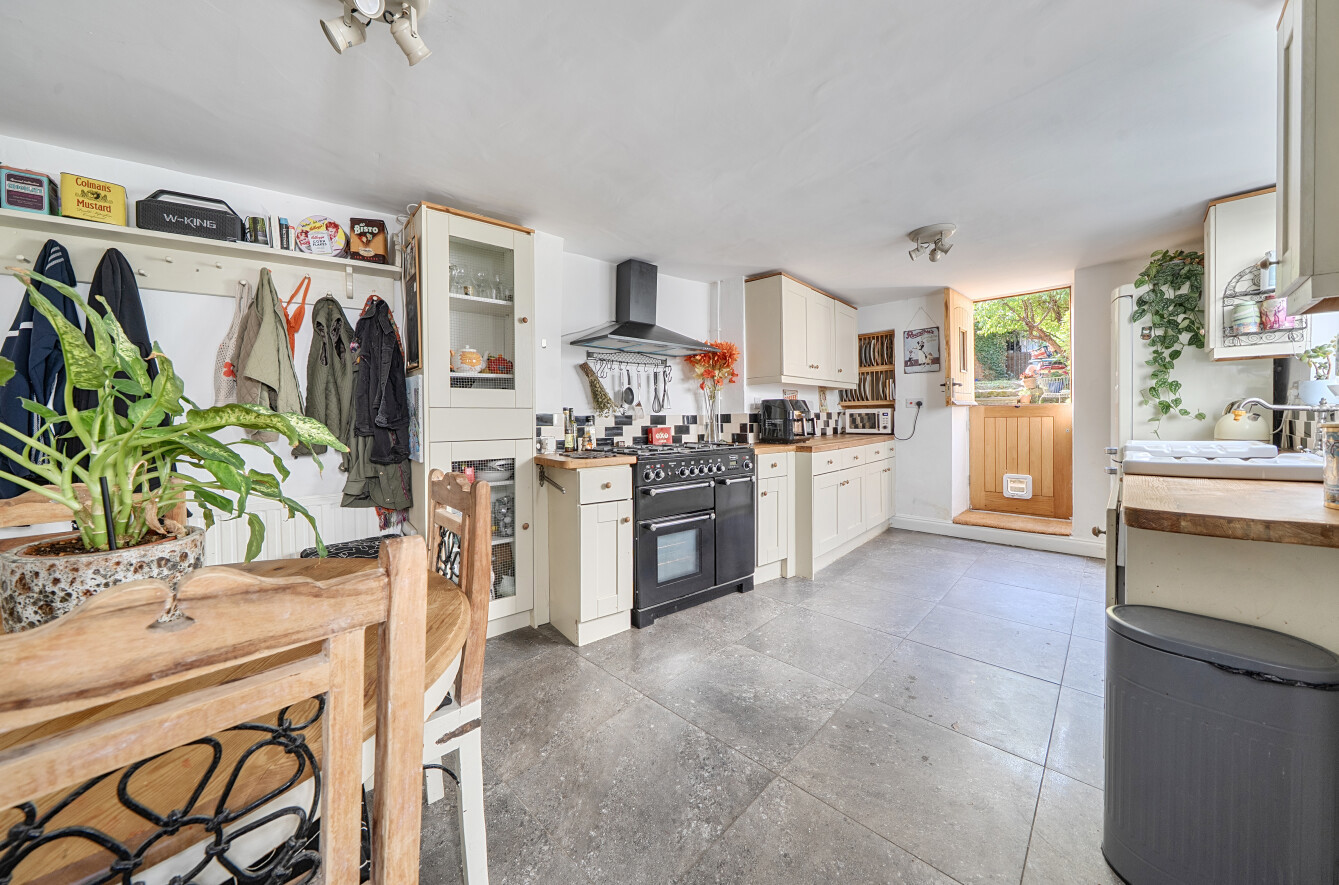 North Street, Oundle, Peterborough, Northamptonshire, PE8 - Hardisty